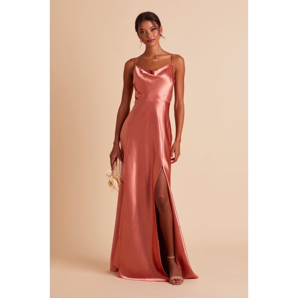 Bridesmaid Birdy Grey LISA LONG DRESS
SATIN TERRACOTTA